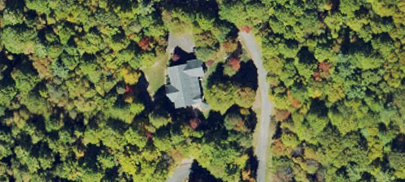 Spacious Corner Lot Near Downtown