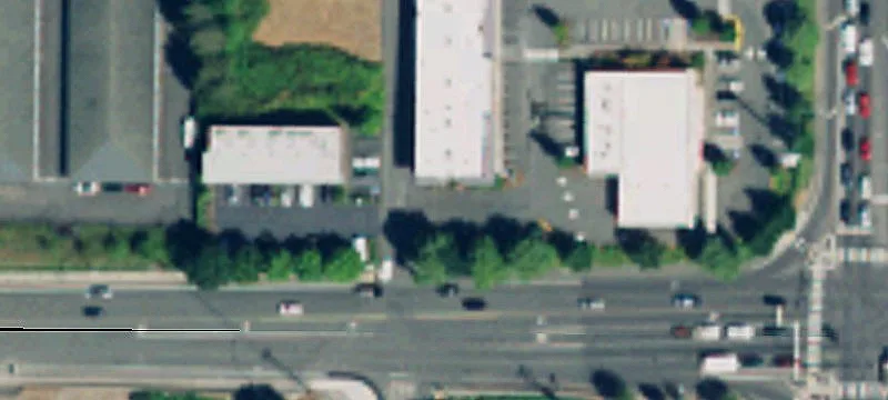 Bothell Office in Commercial District