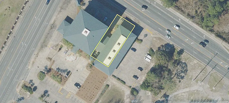 Retail Space Near Beach