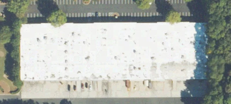 Multi-Tenant Office/Warehouse Building For Rent