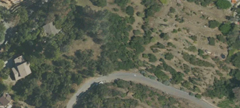 Land with Lake Views