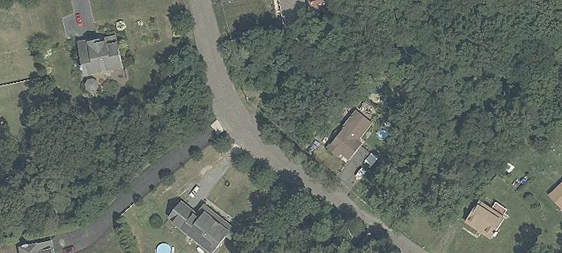 Residential Land in Quiet Neighborhood