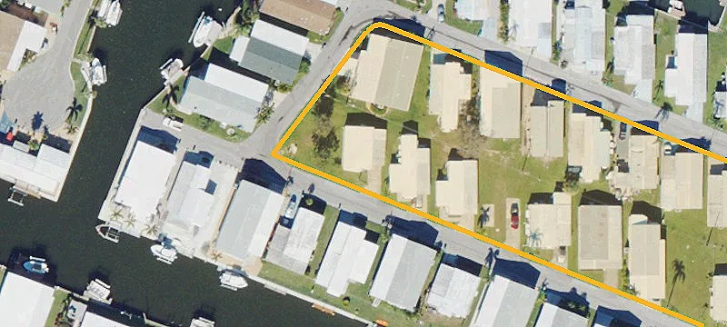 Vacant Corner Lot in Palmetto