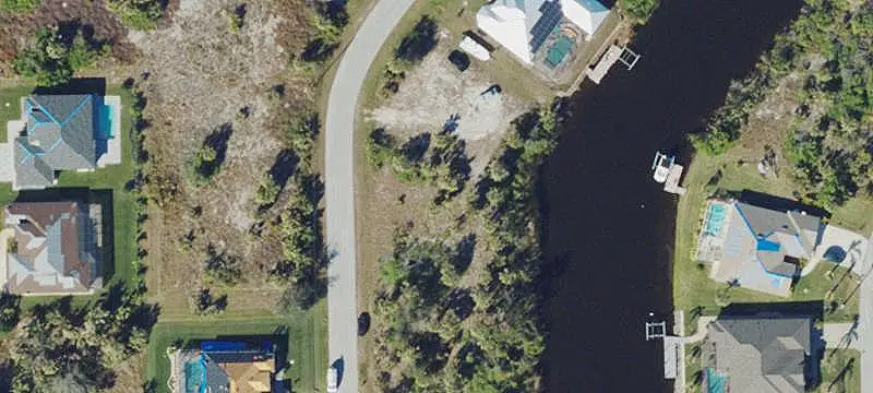 Waterfront Lot in Boating Community