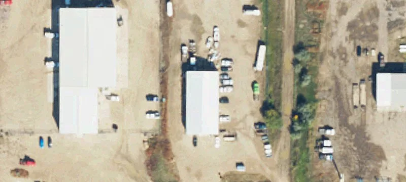 Williston Shop with Fenced Yard