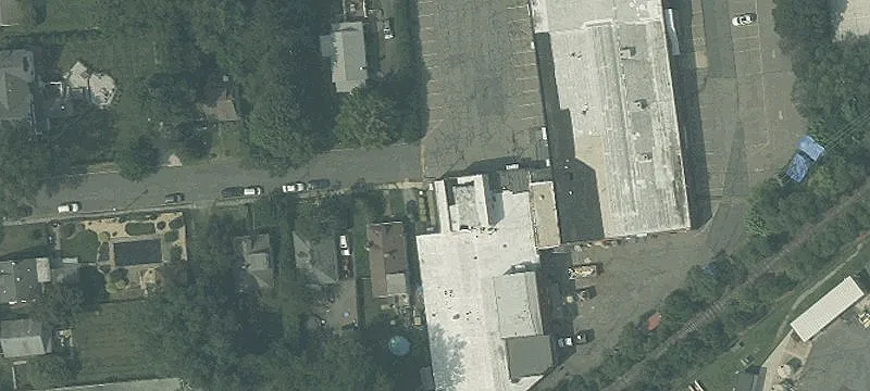 Spacious Flex Space Near Main