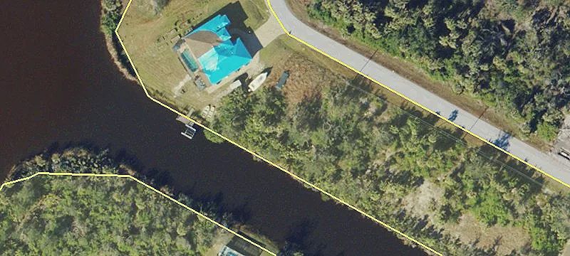 Waterfront Gulf Access Land