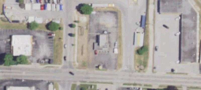 Retail Building Near Glenstone Avenue