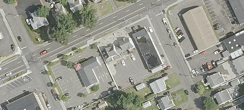 Mixed-Use Space on Farmington Avenue