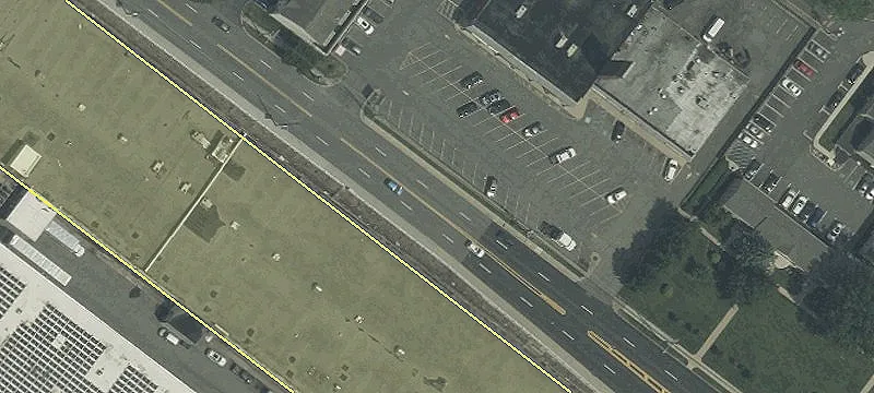 High-Traffic Retail Space For Lease