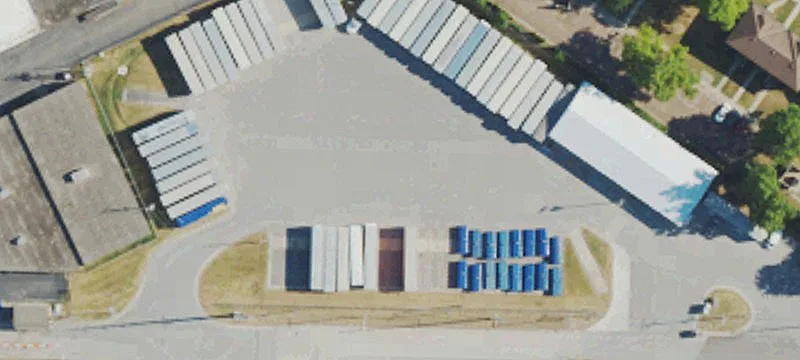 Versatile Office and Warehouse Facility