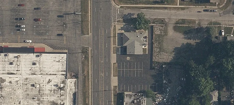 Retail Space at Signalized Intersection