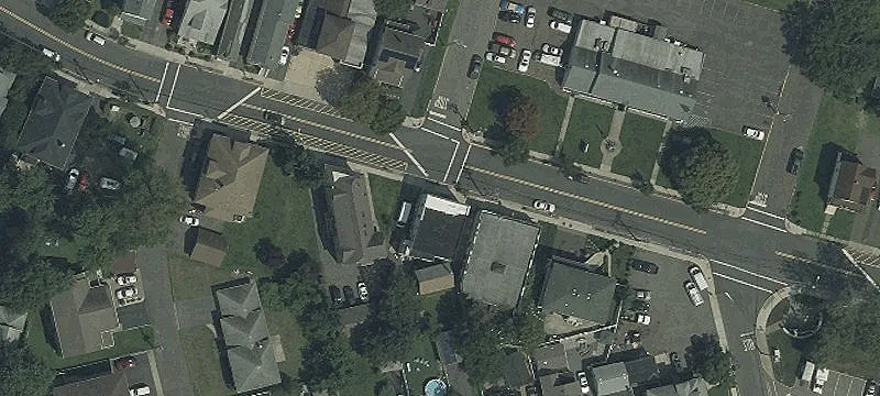 Retail/Office Space in Little Ferry