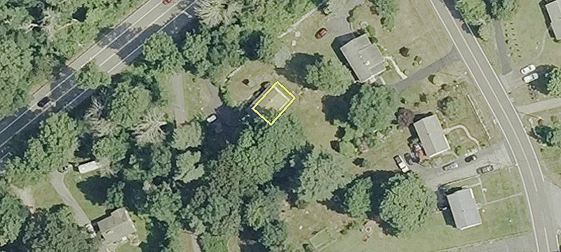 Spacious Retail/Office Space Available