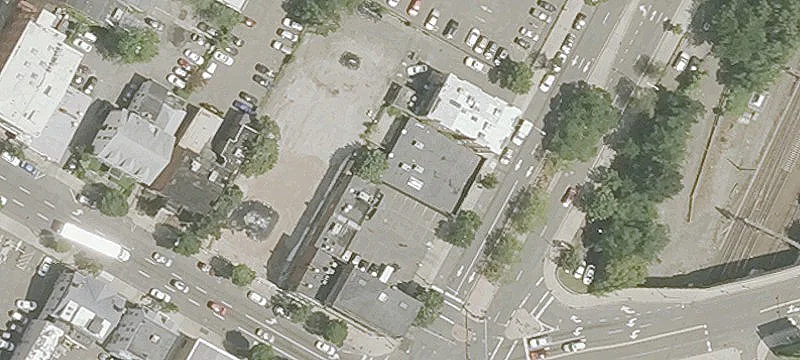 Versatile Space in Thriving Location