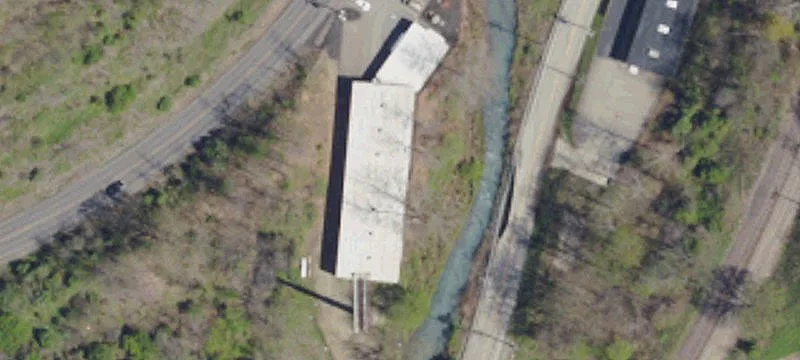 Flex Building Near I-376