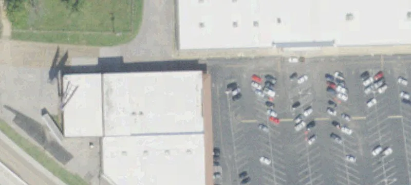 380,505 SF Retail Center