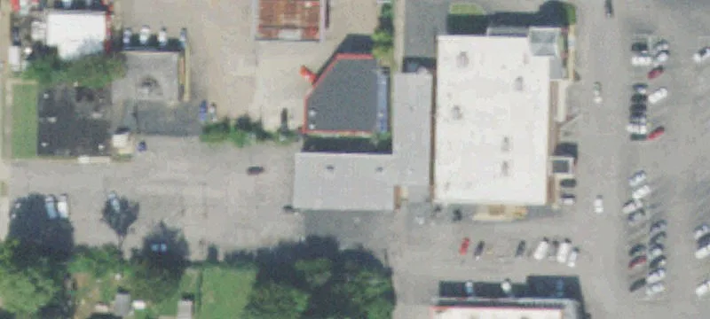 104,690 SF Shopping Center