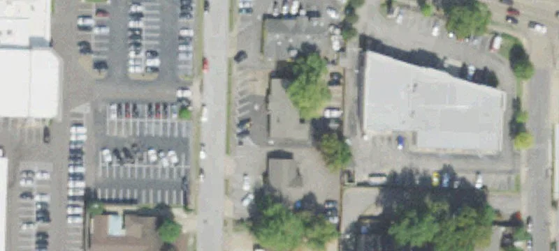 East Memphis Building Near Poplar