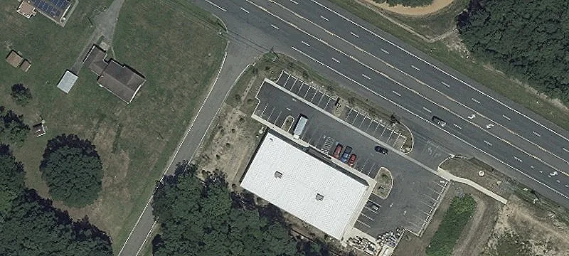 Freestanding Dollar General in Lexington