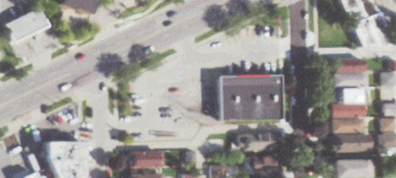 Freestanding Advance Auto Parts Store
