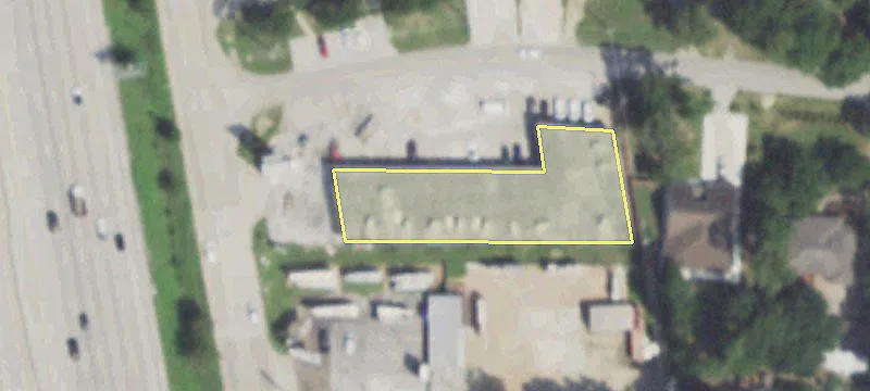 Retail Center I-45 Frontage Location