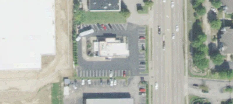 Restaurant with Drive-Thru For Lease
