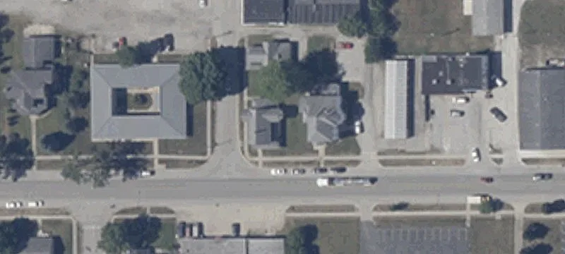 Frankfort Mixed-Use Building For Sale