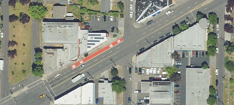 Retail Space on Sandy Boulevard