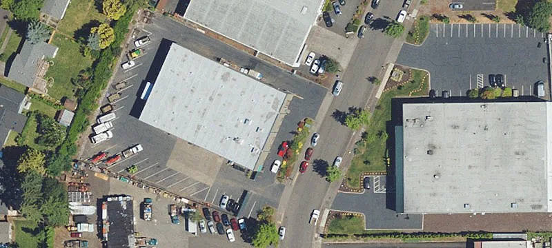 Warehouse/Distribution Property For Lease