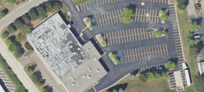 Versatile Building Near I-75