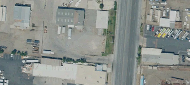 Industrial Buildings with Yard Space