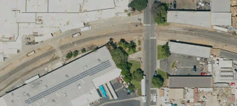 Industrial Building with Secured Yard
