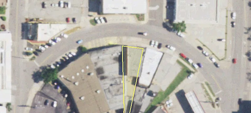 Versatile Multi-Tenant Property For Sale