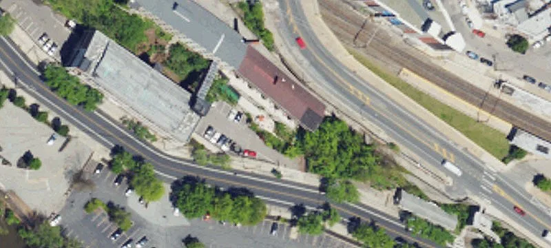 Industrial Building For Sale/Lease