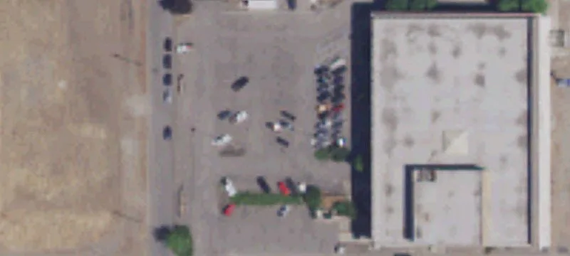 Large Commercial Building For Lease