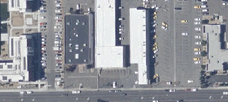 Office/Retail Complex with Open Spaces