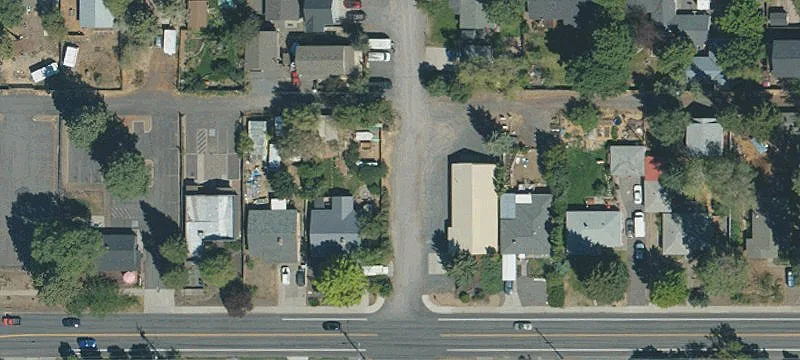 Bend Retail Space For Sale