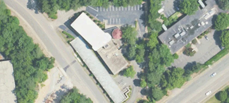 Freestanding Building on Montclair Road