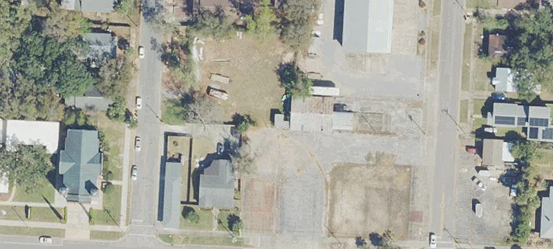 Retail Industrial Building For Lease