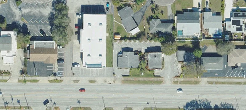 Largo Commercial Property For Sale