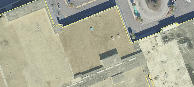 Retail Space in Gateway Center