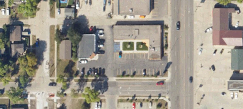 High Visibility Retail Space