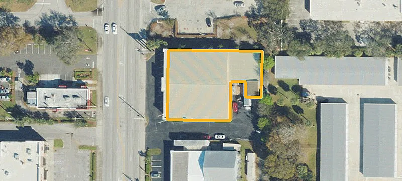Prime Retail Frontage on Highway