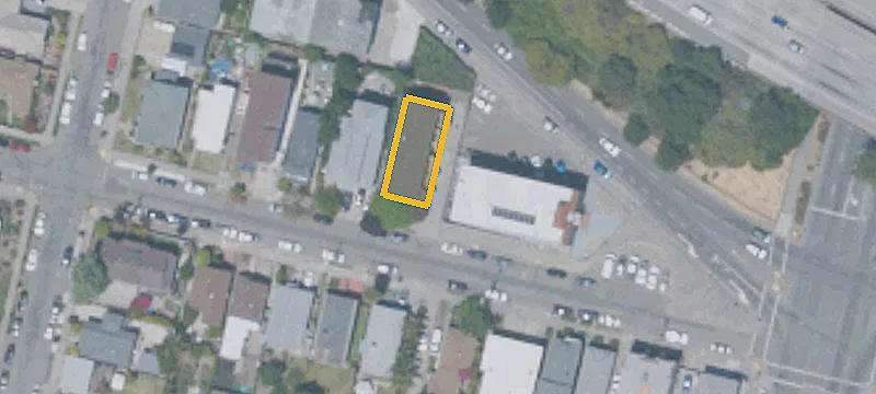 Oakland Multifamily Building with Units