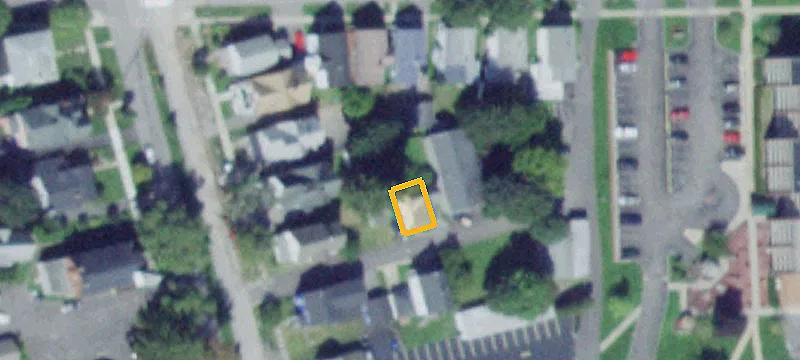 3224 SF Commercial Building For Sale