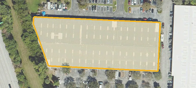 3,695 SF Commercial Space