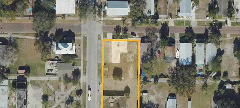 Freestanding Retail Building in Tampa