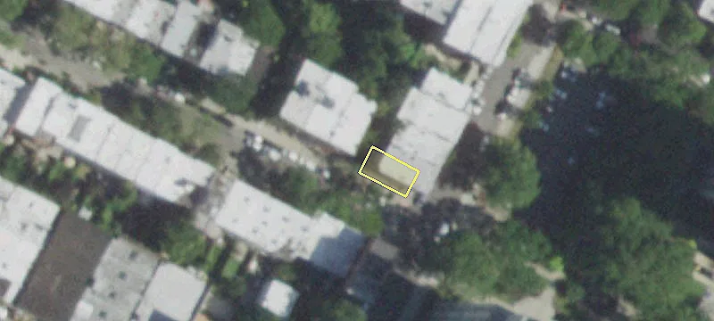Brooklyn Triplex with Garden Access