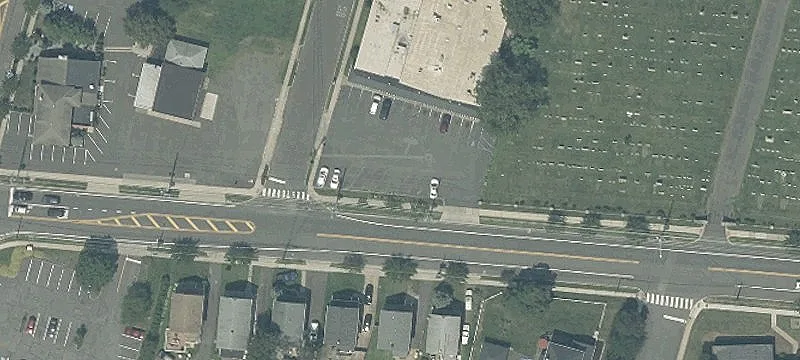 Retail Space in Busy Strip